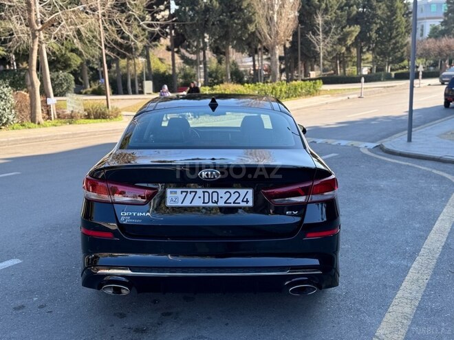 Kia Optima-2