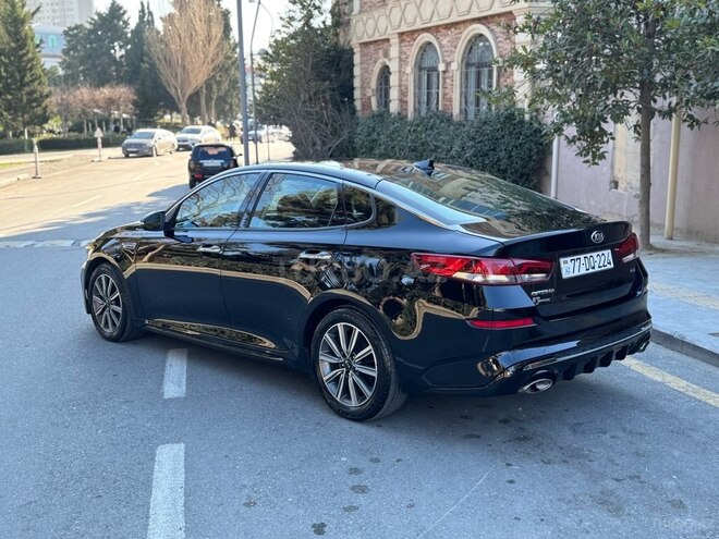 Kia Optima-3