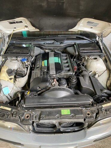 BMW 525 2000, 260,000 km - 2.5 l - Bakı