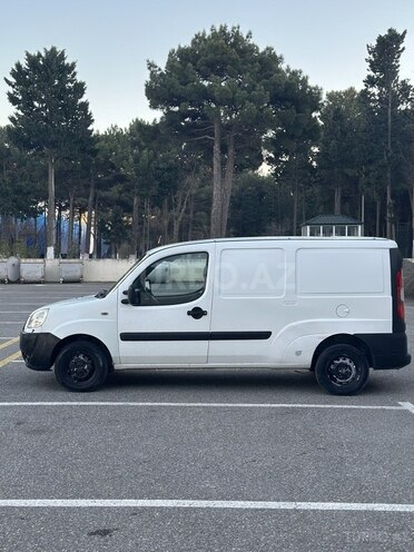 Fiat Doblo 2010, 220,000 km - 1.3 l - Bakı