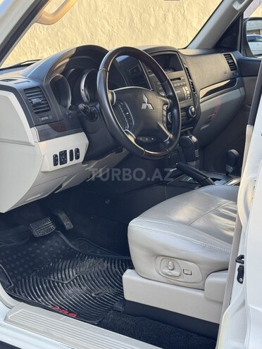 Mitsubishi Pajero 2010, 164,000 km - 3.5 l - Xırdalan