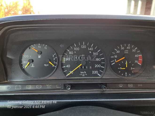 Mercedes 190 1993, 666,000 km - 2.0 л - Salyan