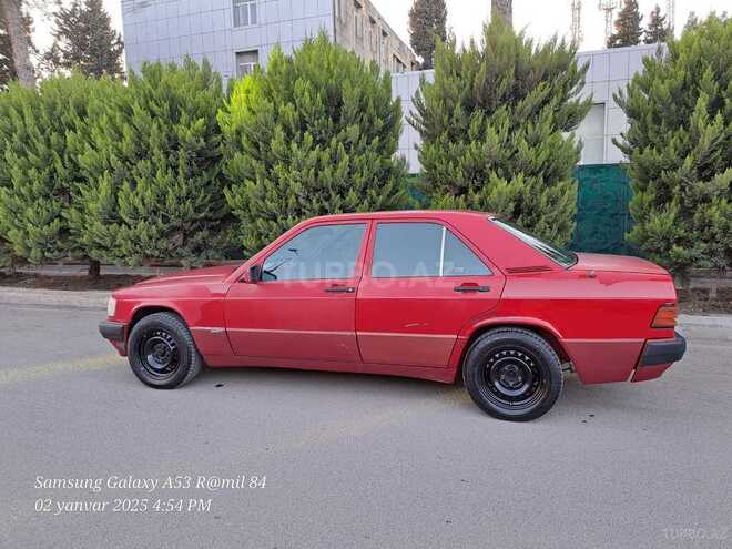 Mercedes 190 1993, 666,000 km - 2.0 л - Salyan