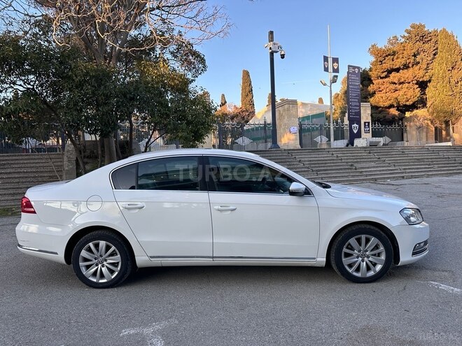 Volkswagen Passat 2014, 224,000 km - 1.8 л - Bakı