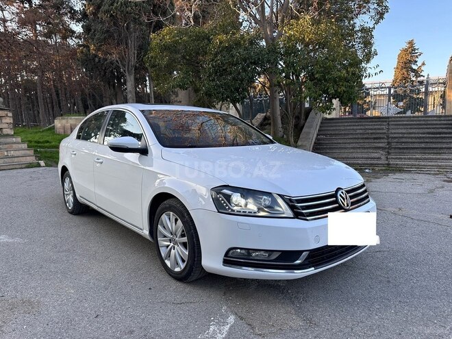 Volkswagen Passat 2014, 224,000 km - 1.8 л - Bakı