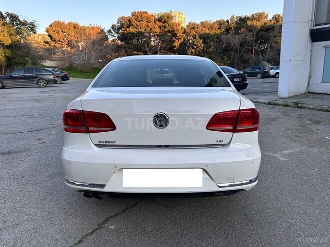 Volkswagen Passat 2014, 224,000 km - 1.8 л - Bakı
