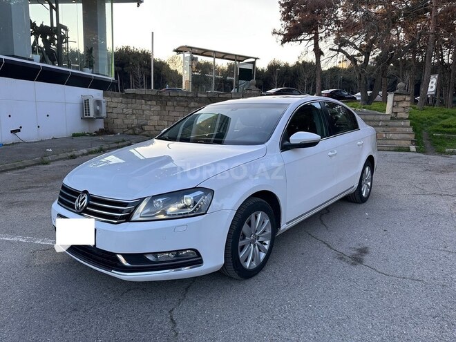 Volkswagen Passat 2014, 224,000 km - 1.8 л - Bakı