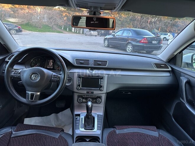 Volkswagen Passat 2014, 224,000 km - 1.8 л - Bakı