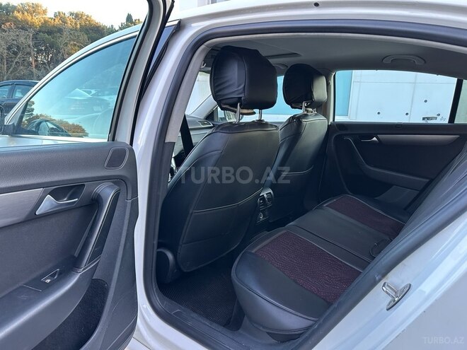 Volkswagen Passat 2014, 224,000 km - 1.8 л - Bakı