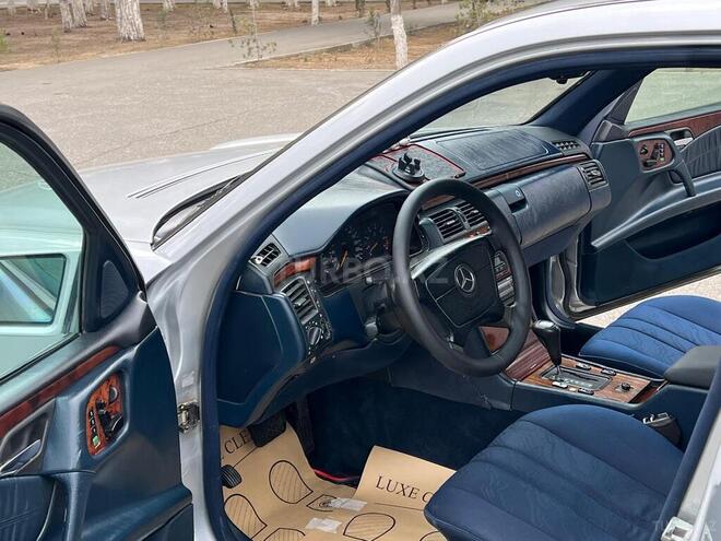 Mercedes E 230 1996, 285,388 km - 2.3 l - Sumqayıt