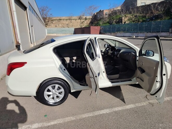 Nissan Sunny 2013, 141,850 km - 1.8 l - Bakı