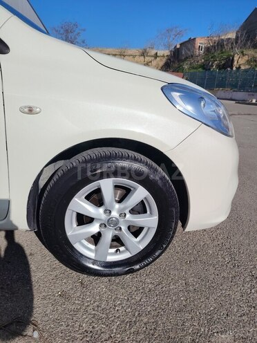 Nissan Sunny 2013, 141,850 km - 1.8 l - Bakı