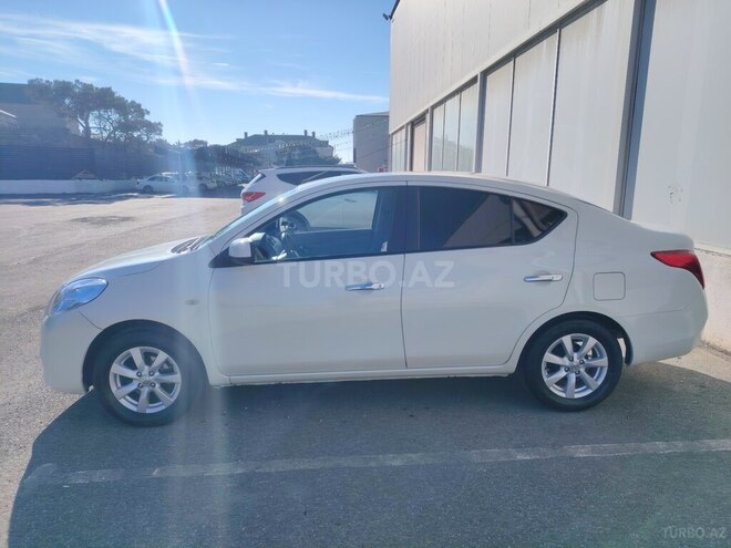 Nissan Sunny 2013, 141,850 km - 1.8 l - Bakı