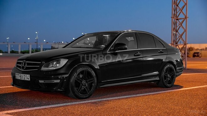 Mercedes C 300 4MATIC 2008, 330,000 km - 3.0 л - Bakı