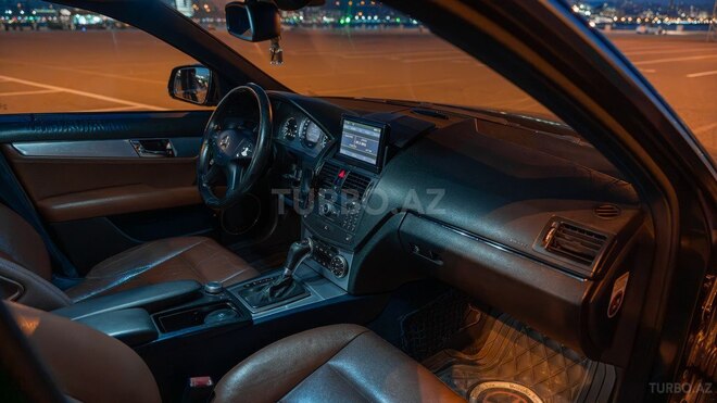 Mercedes C 300 4MATIC 2008, 330,000 km - 3.0 л - Bakı