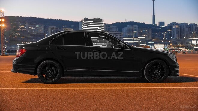 Mercedes C 300 4MATIC 2008, 330,000 km - 3.0 л - Bakı