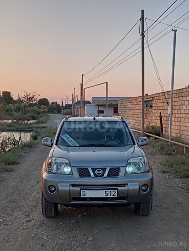 Nissan X-Trail 2005, 203,512 km - 2.5 l - Salyan