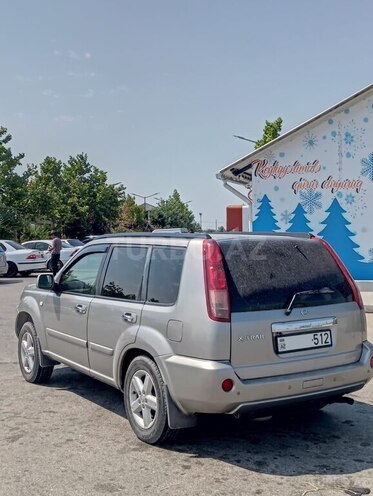 Nissan X-Trail 2005, 203,512 km - 2.5 l - Salyan