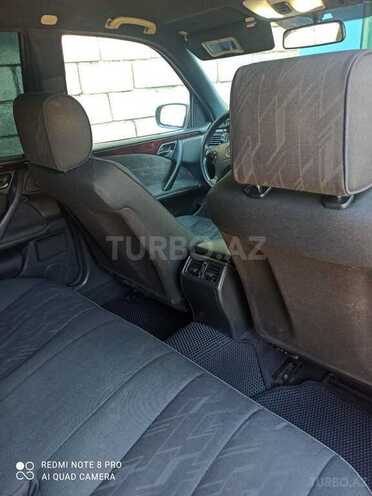 Mercedes E 220 d 2001, 123,123 km - 2.2 l - Göyçay