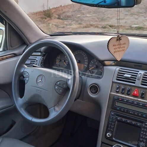 Mercedes E 240 2002, 252,500 km - 2.6 l - Bakı