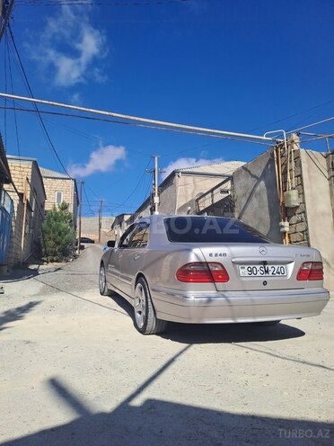 Mercedes E 240 2002, 252,500 km - 2.6 l - Bakı