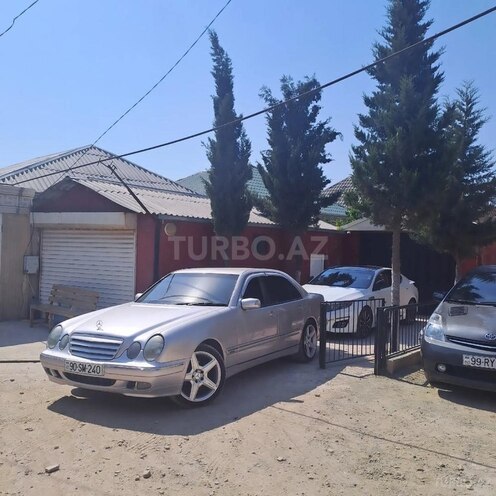 Mercedes E 240 2002, 252,500 km - 2.6 l - Bakı