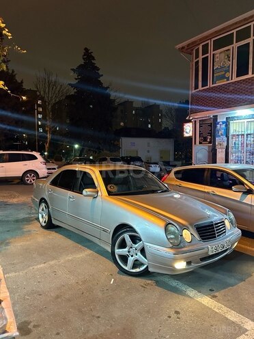 Mercedes E 240 2002, 252,500 km - 2.6 l - Bakı