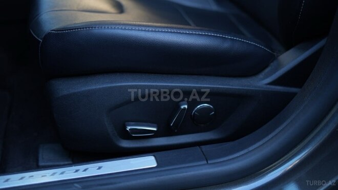 Ford Fusion (North America)-18