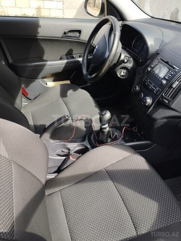 Hyundai i30 2012, 273,916 km - 1.6 л - İmişli