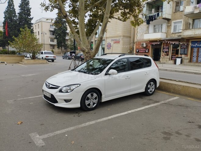 Hyundai i30 2012, 273,916 km - 1.6 л - İmişli