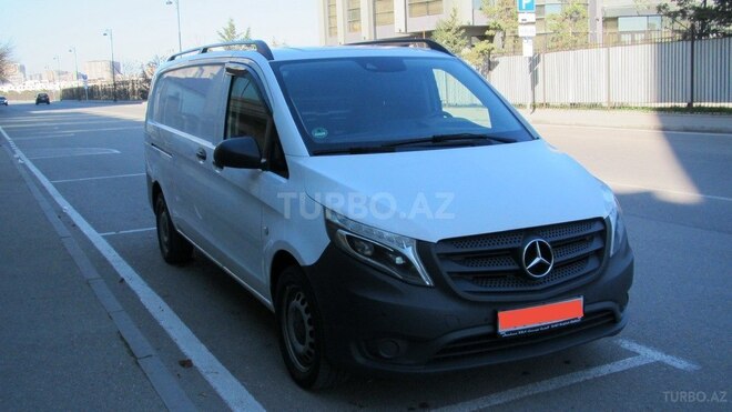 Mercedes Vito 2018, 328,000 km - 2.2 l - Bakı