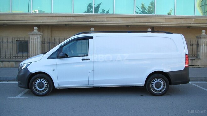 Mercedes Vito 2018, 328,000 km - 2.2 l - Bakı