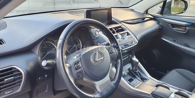 Lexus NX 300 2018, 120,000 km - 3.0 l - Bakı