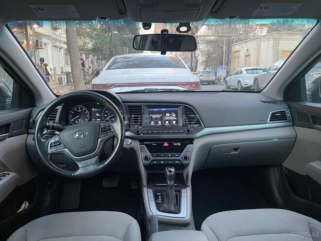 Hyundai Elantra 2018, 86,000 km - 1.4 l - Bakı