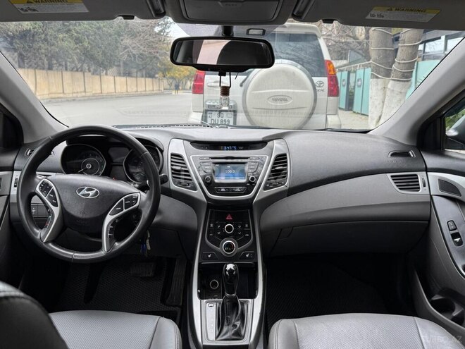 Hyundai Elantra 2015, 160,000 km - 1.8 л - Sabirabad