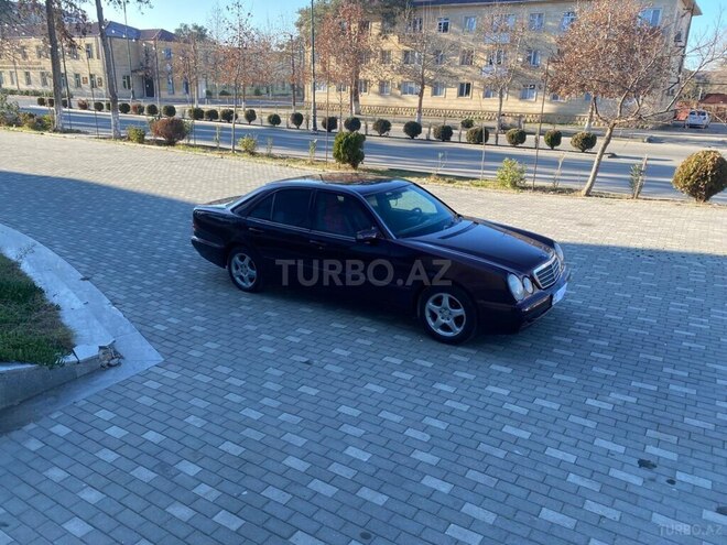 Mercedes E 220 d 2000, 345,789 km - 2.2 l - İmişli