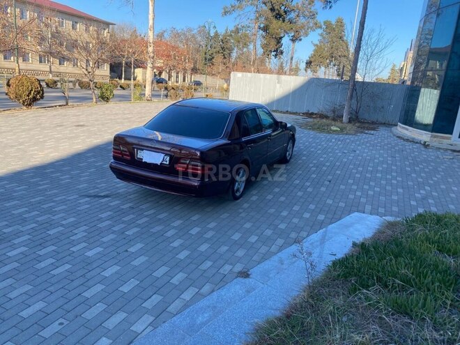Mercedes E 220 d 2000, 345,789 km - 2.2 l - İmişli