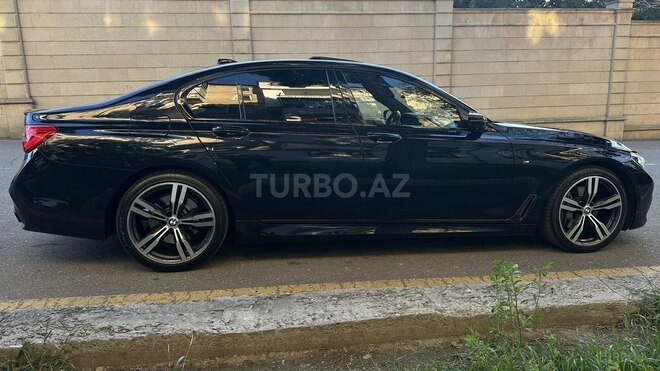BMW 730 2018, 266,720 km - 3.0 л - Bakı