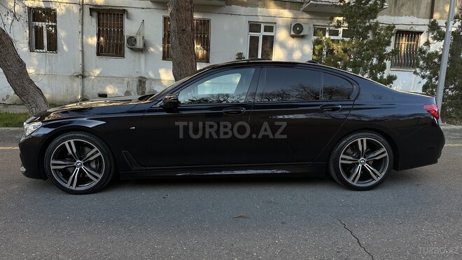 BMW 730 2018, 266,720 km - 3.0 л - Bakı