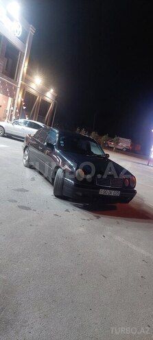 Mercedes E 240 1999, 330,000 km - 2.4 l - Bakı