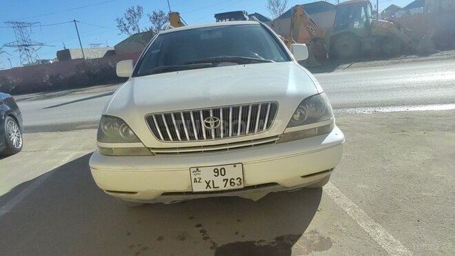 Toyota Harrier 2001, 320,000 km - 2.2 l - Bakı
