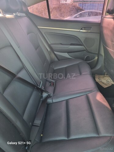 Hyundai Avante 2015, 195,000 km - 1.6 l - Bakı