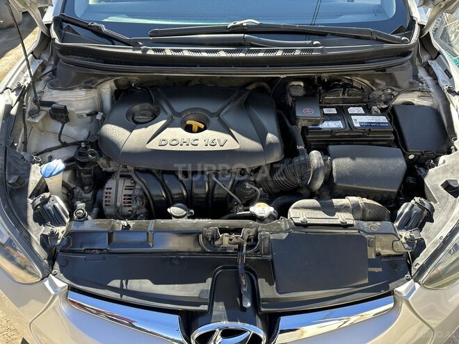 Hyundai Elantra 2015, 170,000 km - 1.8 l - Bakı