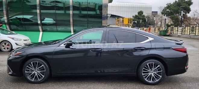 Lexus ES 300h 2024, 0 km - 2.5 l - Bakı