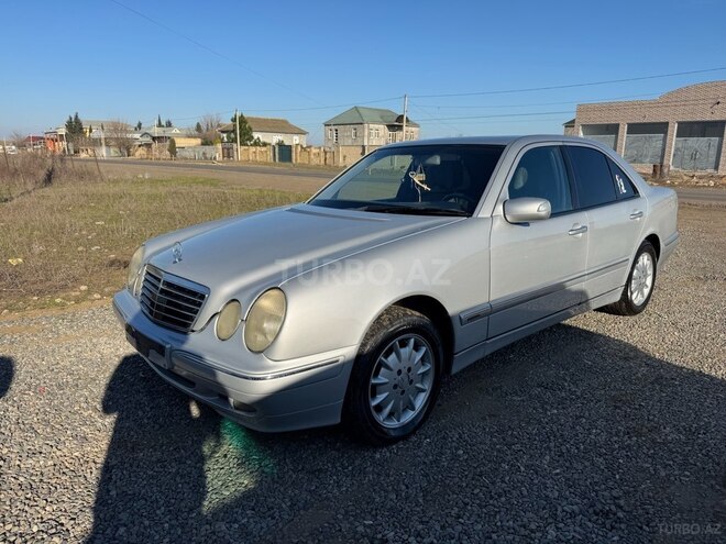 Mercedes E 240 2001, 345,167 km - 2.4 л - Bakı