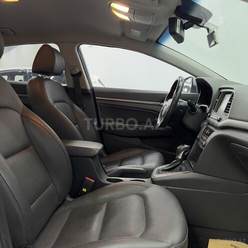 Hyundai Avante 2017, 163,959 km - 1.6 l - Sumqayıt
