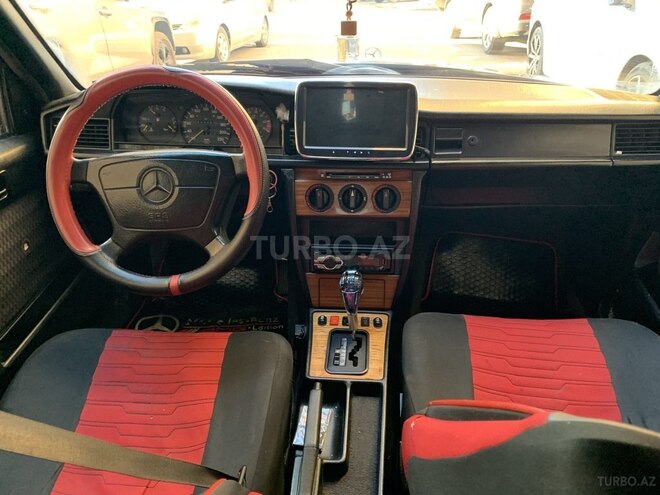 Mercedes 190 1992, 241,041 km - 2.0 l - Sumqayıt