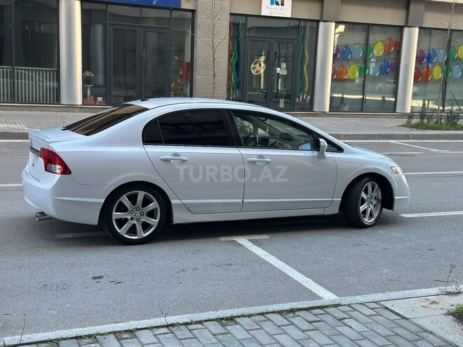 Honda Civic 2010, 305,000 km - 1.3 л - Bakı