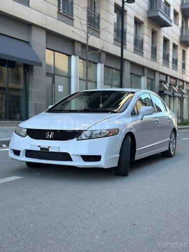 Honda Civic 2010, 305,000 km - 1.3 л - Bakı
