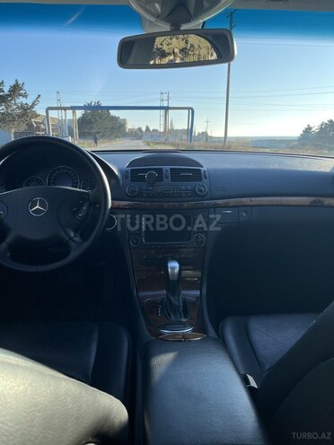 Mercedes E 240 2004, 307,000 km - 2.6 l - Bakı
